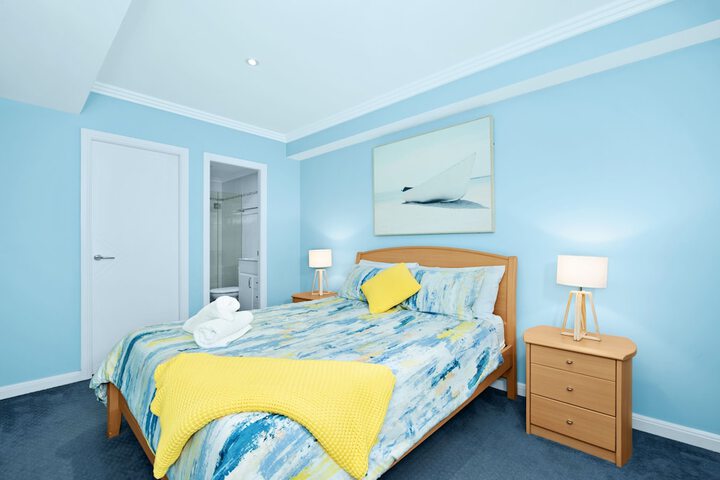 Room 2 of 26