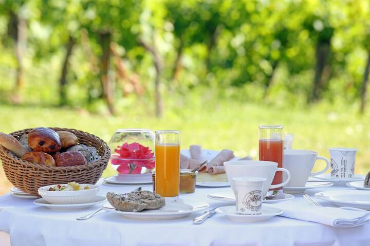 Breakfast/Coffee Service 39 of 47