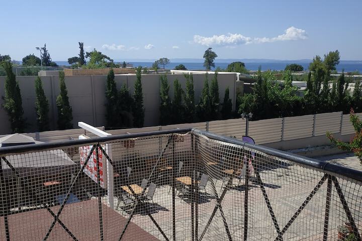 Terrace/Patio 2 of 8