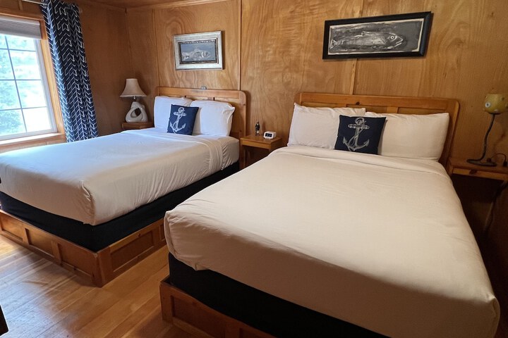 Room 12 of 99