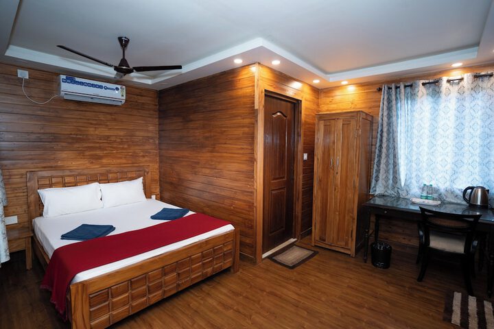 Room 19 of 83