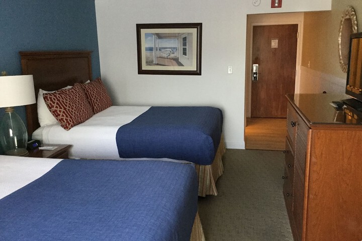 Room 8 of 169