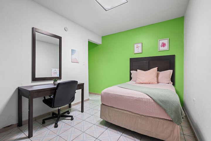 Room 5 of 37