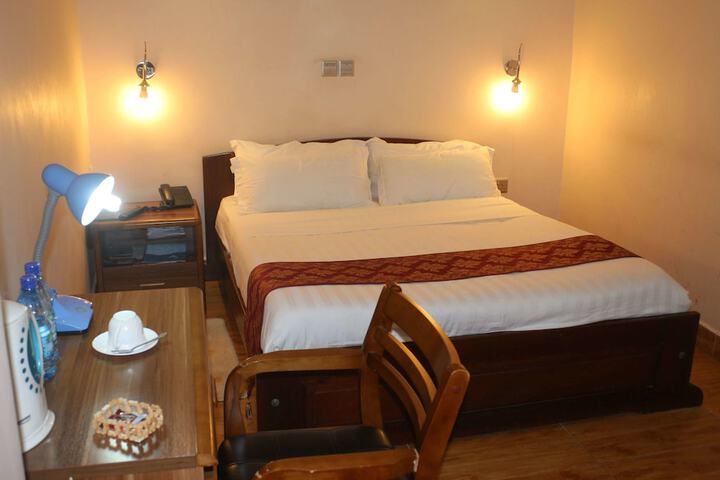 Room 2 of 19