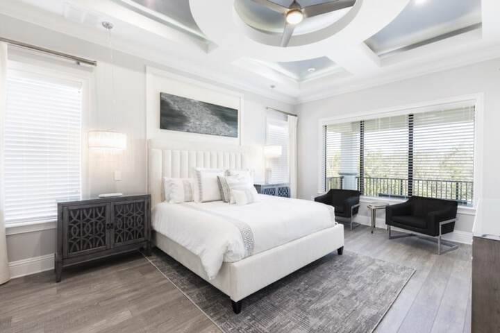 Room 2 of 39