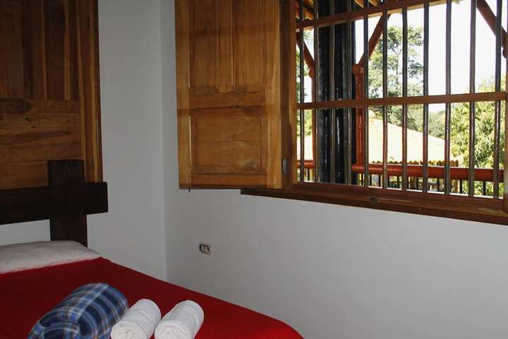 Room 8 of 25