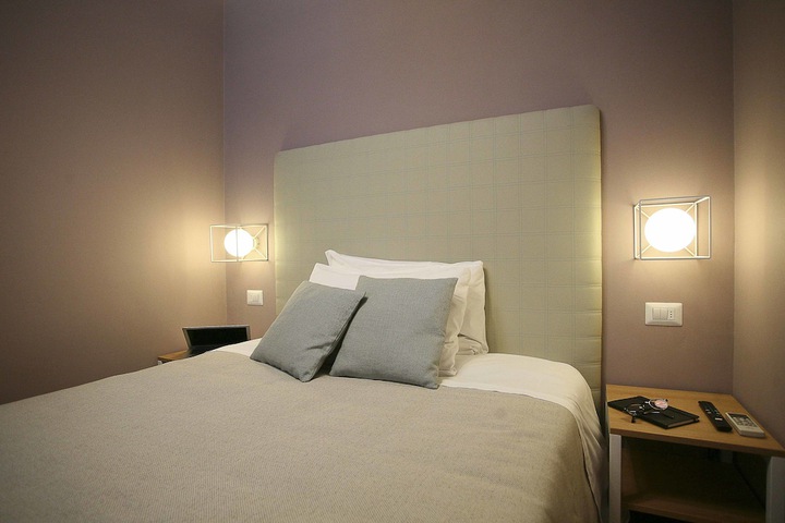 Room 5 of 96