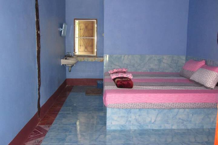 Room 10 of 53
