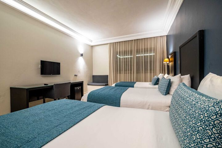 Room 27 of 110