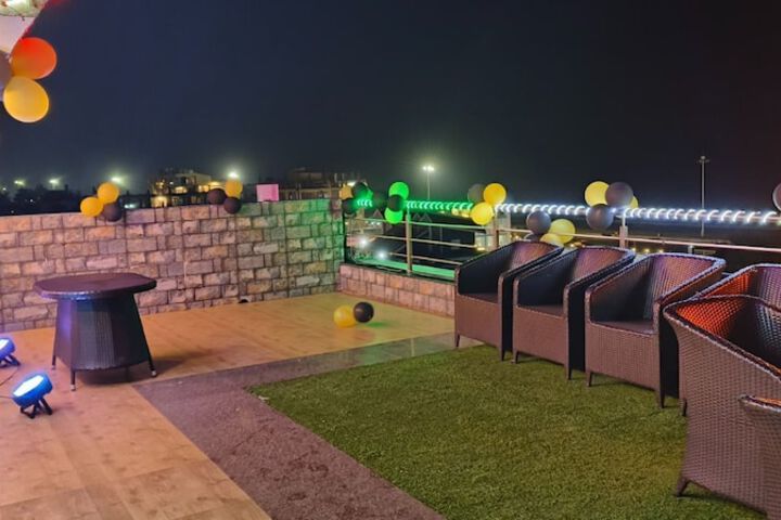 Terrace/Patio 16 of 25