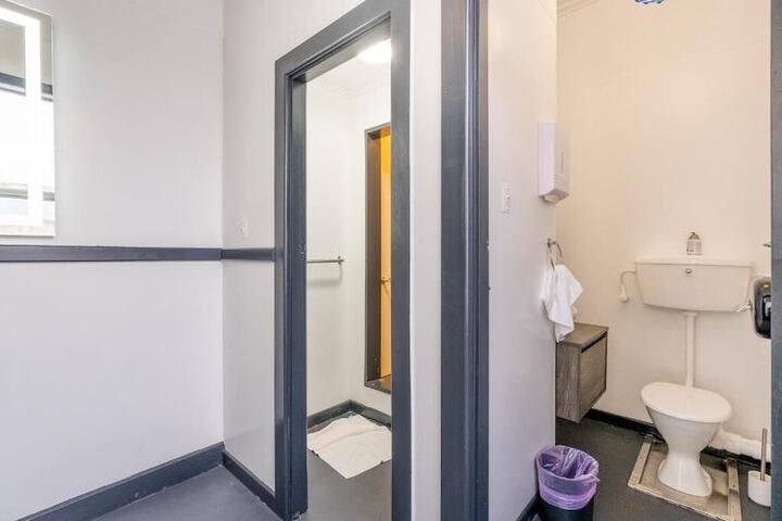 Room 5 of 15