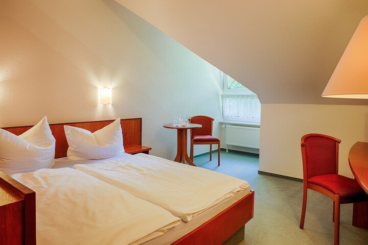 Room 5 of 37