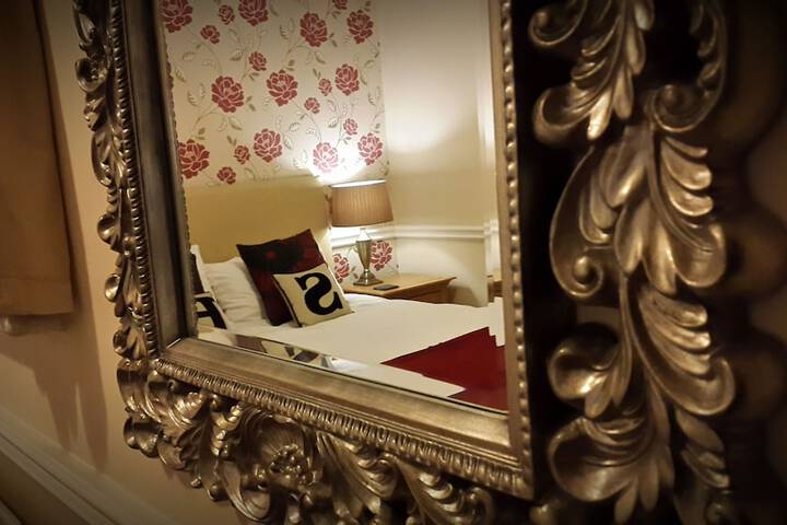 Room 7 of 50