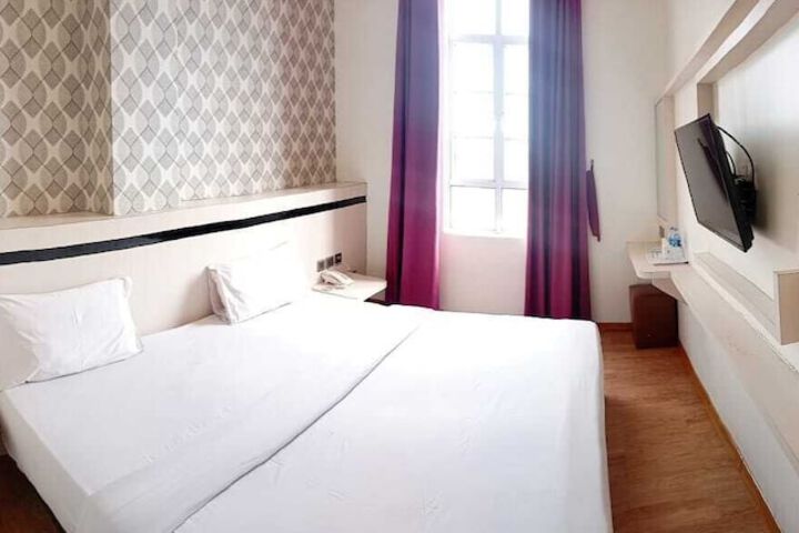 Room 20 of 46