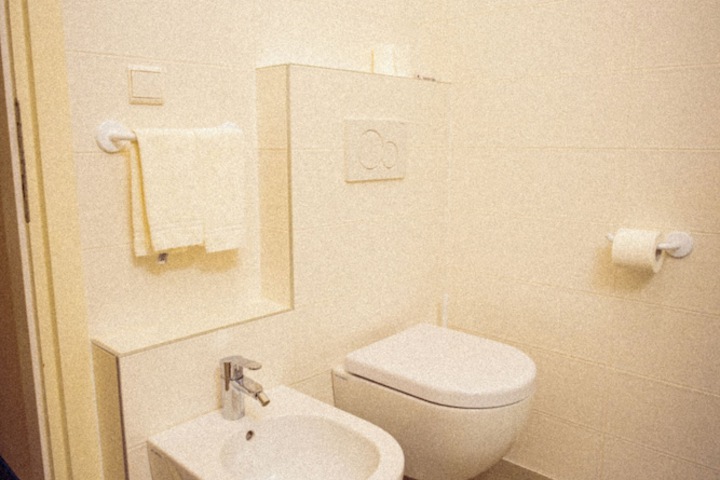 Room 30 of 40