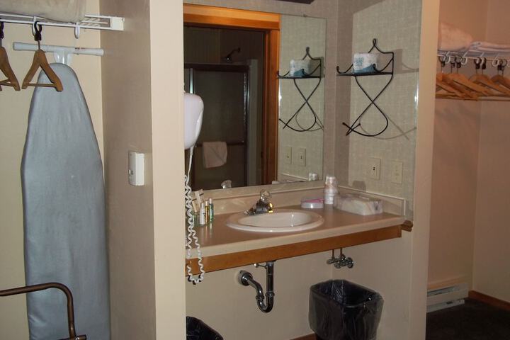 Room 165 of 279