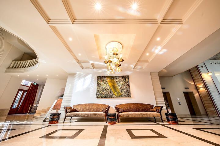 Hotel Lobby