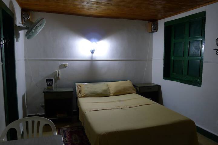 Room 7 of 38