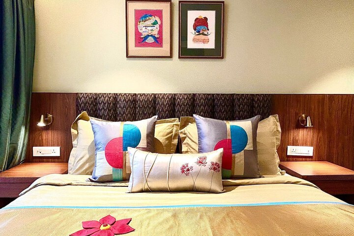 Room 14 of 34