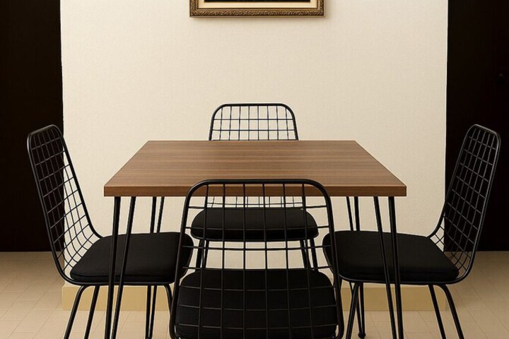 Room 25 of 65