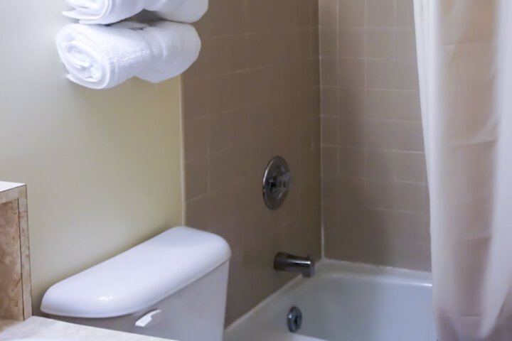 Deluxe 2 Double Beds (8 of 10)