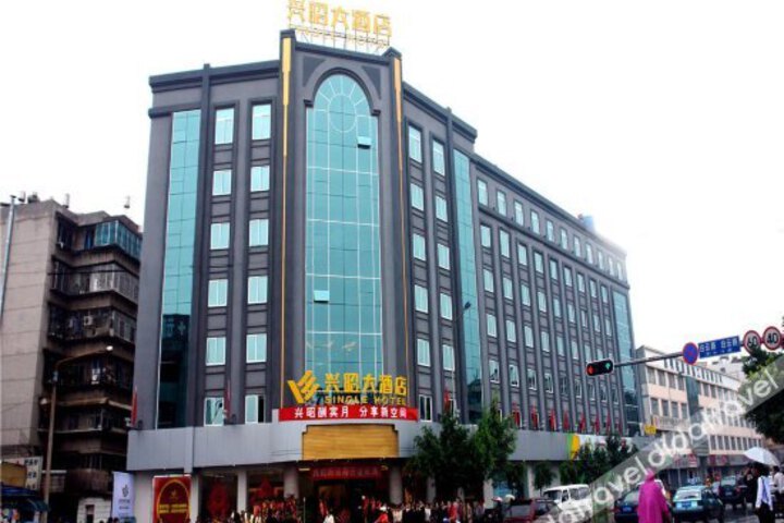 Single Hotel