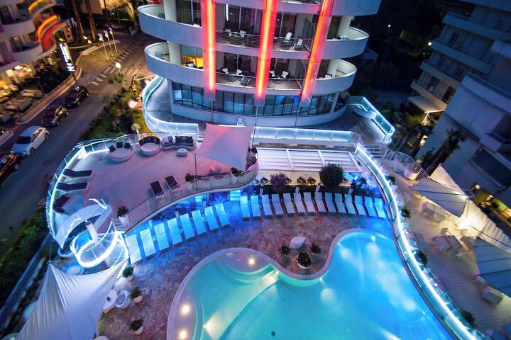 Pool 50 of 94