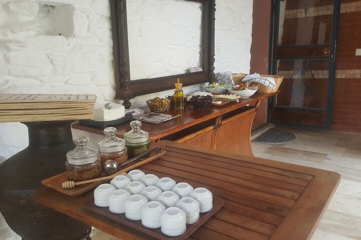 Breakfast/Coffee Service 17 of 42