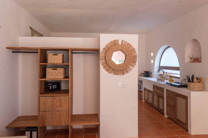 Room 3 of 66