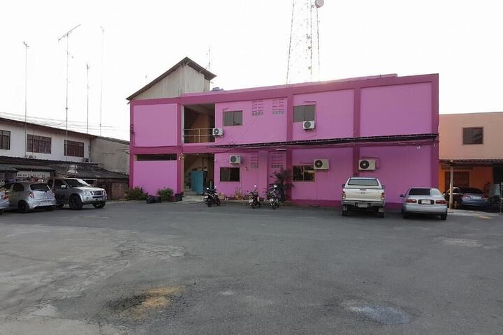Hotel 8 of 9