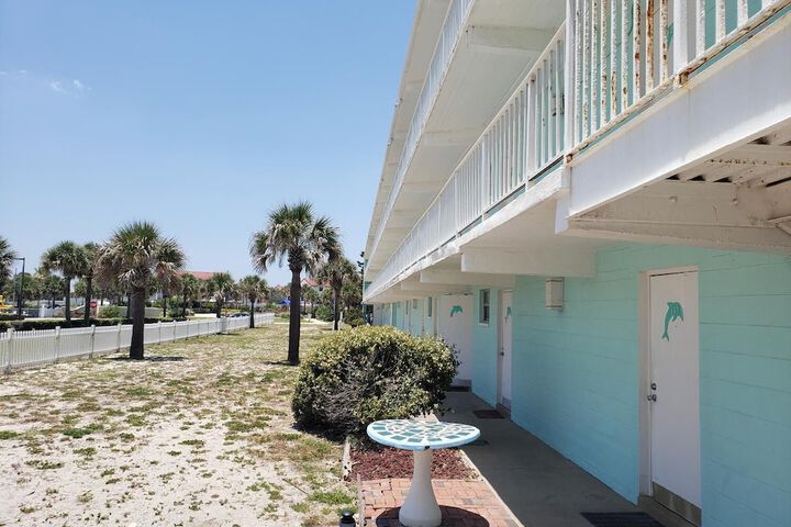 Property Grounds 34 of 49