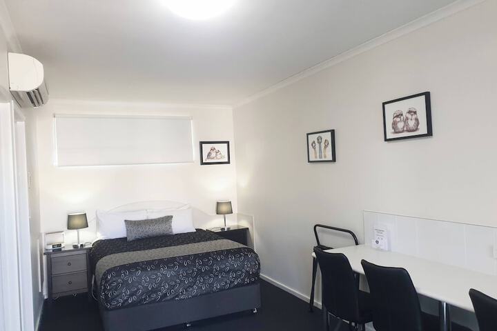 Room 18 of 34