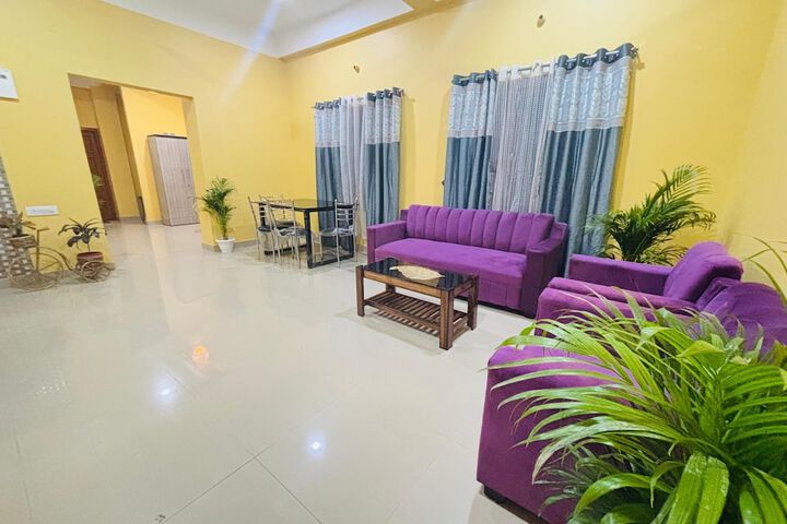 Room 2 of 16