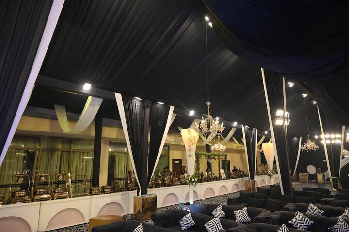 Ballroom/Hall 86 of 112