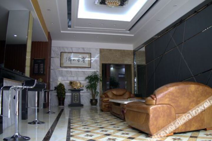Hotel Interior 11 of 18