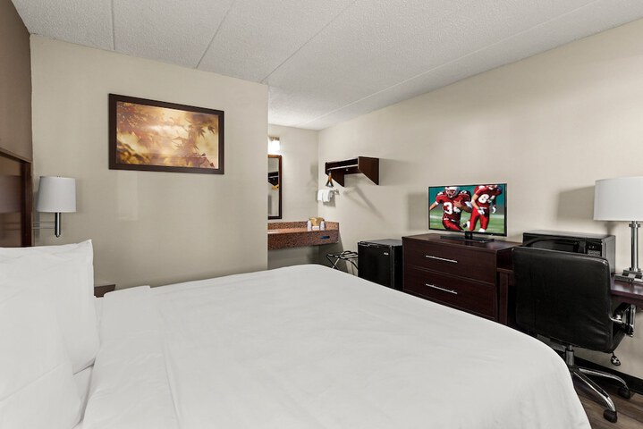 Superior King Bed (5 of 14)