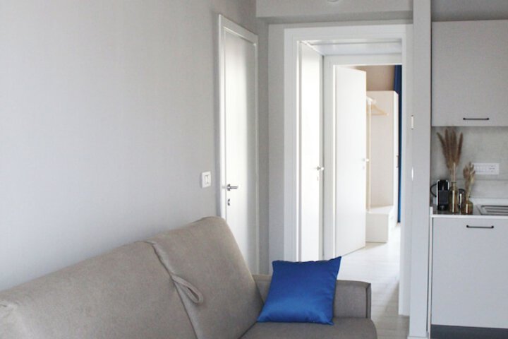 Room 61 of 103
