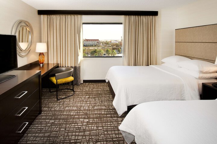 Room 22 of 65