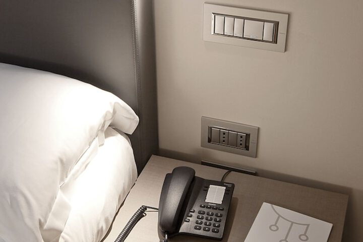 Room 16 of 35
