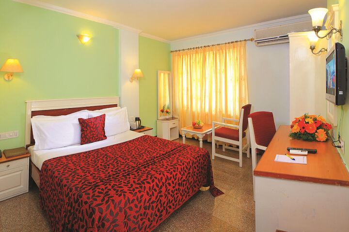 Room 3 of 41