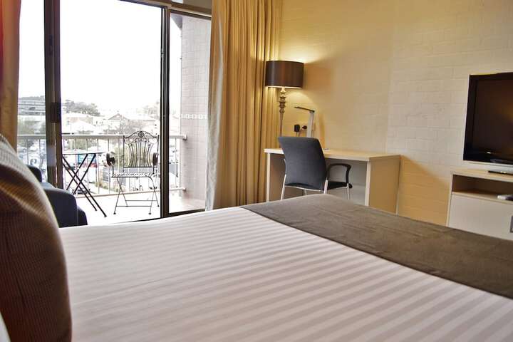 Room 16 of 78
