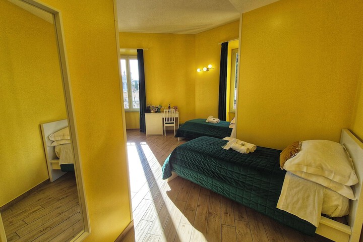 Room 5 of 36