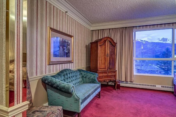 Room 20 of 47