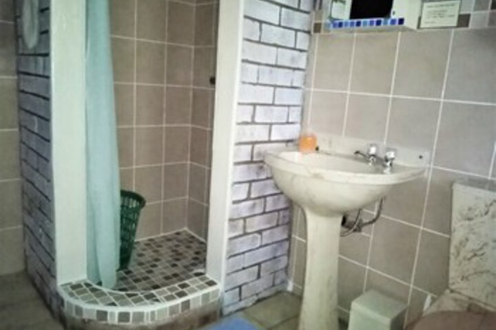 Room 154 of 267