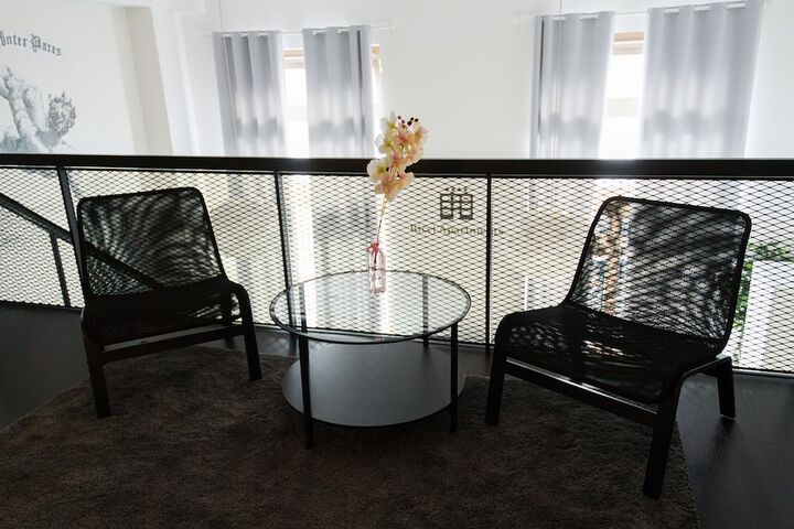 Room 2 of 35