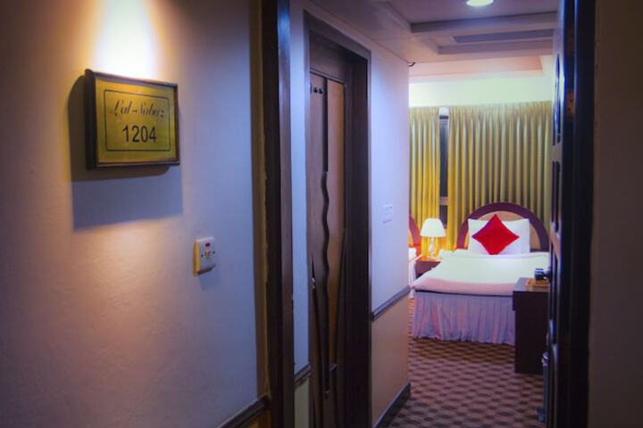 Room 22 of 64