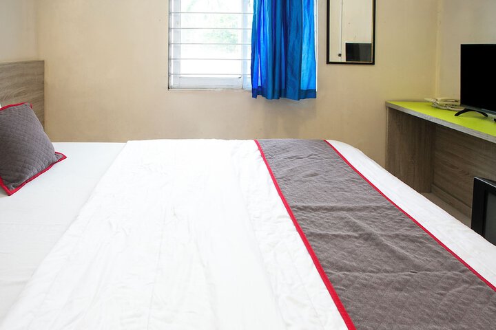 Room 17 of 34
