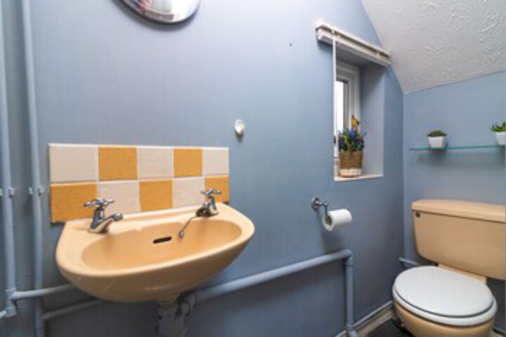 Room 4 of 57