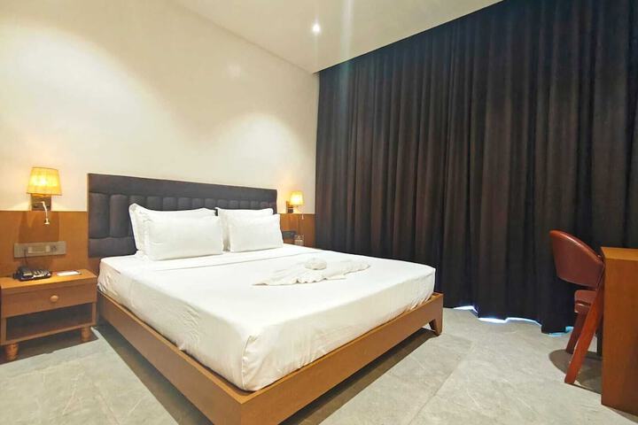 Room 14 of 21