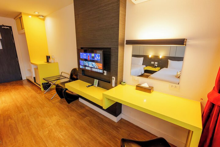 Room 35 of 77